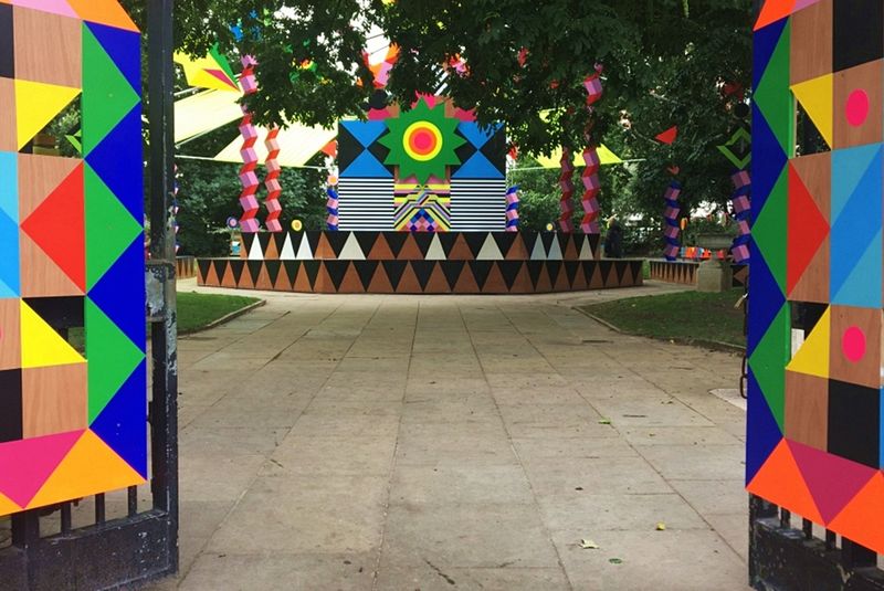 City-Complementing Art Installations