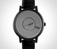 Discreet Texturized Timepieces Image 6