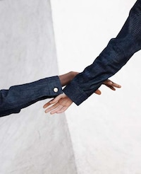 Back-Massaging Jackets Image 4
