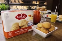 Cheese-Infused Bagel Snacks Image 5