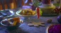 Carrot-Centric Christmas Ads Image 4