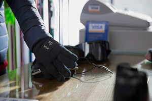 Tap-to-Pay Winter Gloves