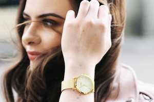 Elegant Contactless Payment Watches