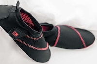 Feet-Healing Footwear Image 5