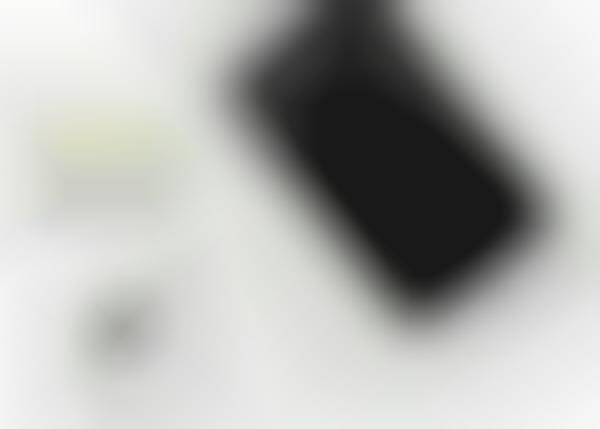 Signal-Boosting Smartphone Cases