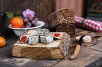 Vegan Blue Cheeses Image 2