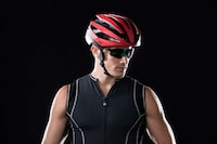 Communicative Cycling Helmets Image 5
