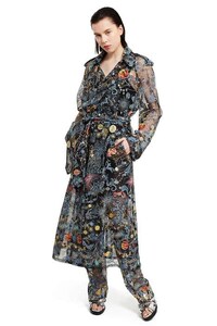 Lace Astrology-Inspired Collections Image 4