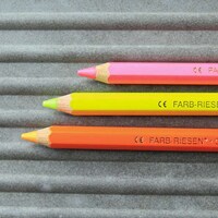 Eco-Friendly Highlighter Pencils Image 2