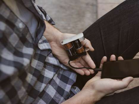 Tiny Portable Chargers : flintu sidekick