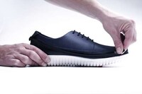 Modular Travel-Friendly Sneakers Image 3