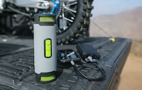Bottle-Opening Bluetooth Speakers Image 2