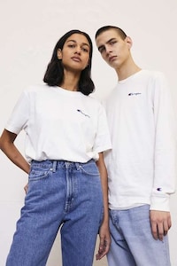 Collaborative 90s-Inspired Apparel Image 3