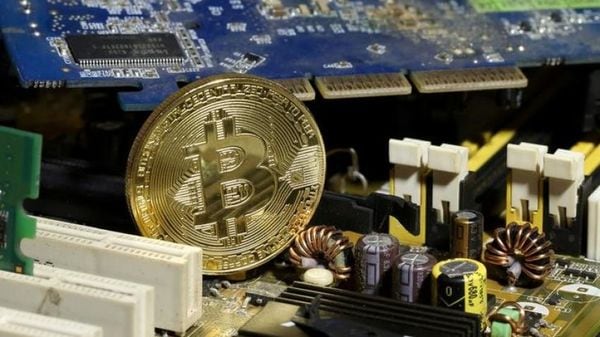54 Cryptocurrency Revolutions