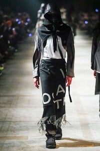 Faceless High-Fashion Runways Image 3