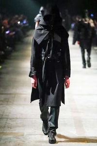Faceless High-Fashion Runways Image 6