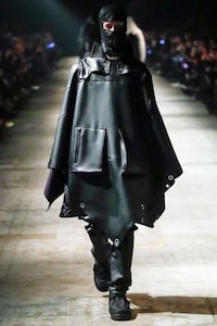 Faceless High-Fashion Runways Image 8