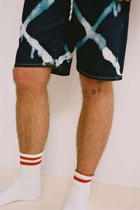 90s Trash Pop Menswear Image 2