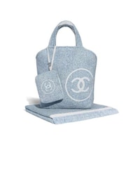 Luxury Sporting Equipment Lines Image 8