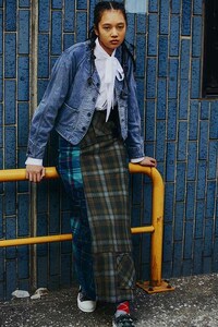 70s-Inspired Streetwear Collections Image 6