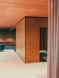 Mid-Century Restaurant Redesigns Image 3