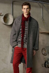 Elevated Casual Menswear Image 5