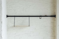 Space-Efficient Storage Rods Image 6