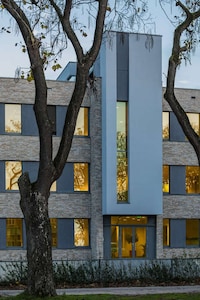 Elegantly Intelligent Schools Image 7