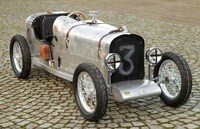 Miniature Vintage Car Replicas Image 6