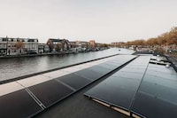 Energy-Neutral Floating Villas Image 7