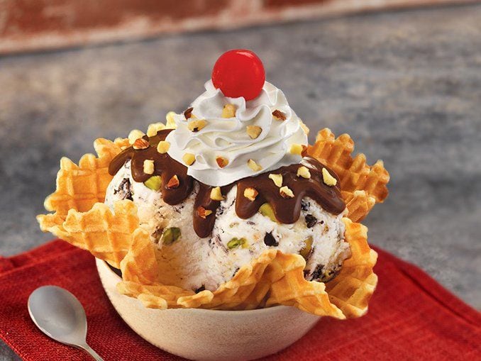 Cannoli-Inspired Sundaes