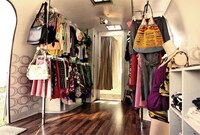 Traveling Fashion Boutiques Image 4