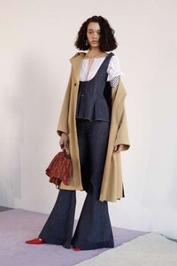 Detailed Silk Fashion Collections Image 8
