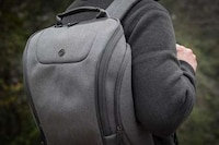Compressed Storage Laptop Bags Image 4