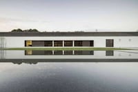 Distraction-Free Minimalist Retreats Image 8