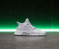 Remixed 90s-Inspired Sneakers Image 2