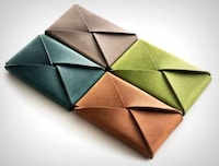 Foldable Stitch-Free Wallets Image 2