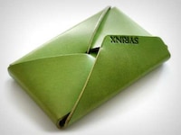 Foldable Stitch-Free Wallets Image 4
