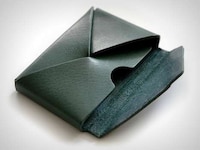 Foldable Stitch-Free Wallets Image 6