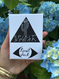 Thematically Illustrated Tarot Decks Image 4