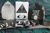 Thematically Illustrated Tarot Decks Image 6