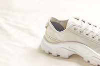Minimally Colored Sneakers Image 2