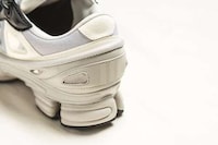 Minimally Colored Sneakers Image 5