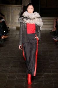 Luxurious Layered Capsules Image 3