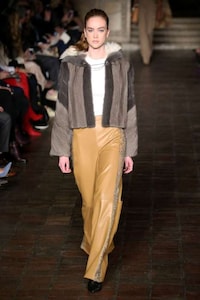 Luxurious Layered Capsules Image 7