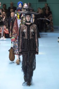 Spooky Fantastical Runway Shows Image 3
