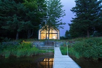 Understated Simplistic Cottages Image 7