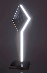 Ultra-Luxurious Lamps Image 4