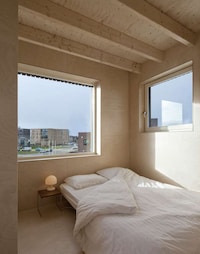 Skinny House Structures Image 4