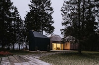Modern Forest Cottages Image 6